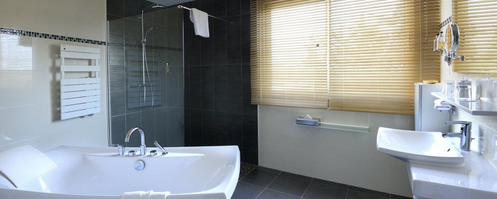 Castel Clara | Prestige Suite bathroom